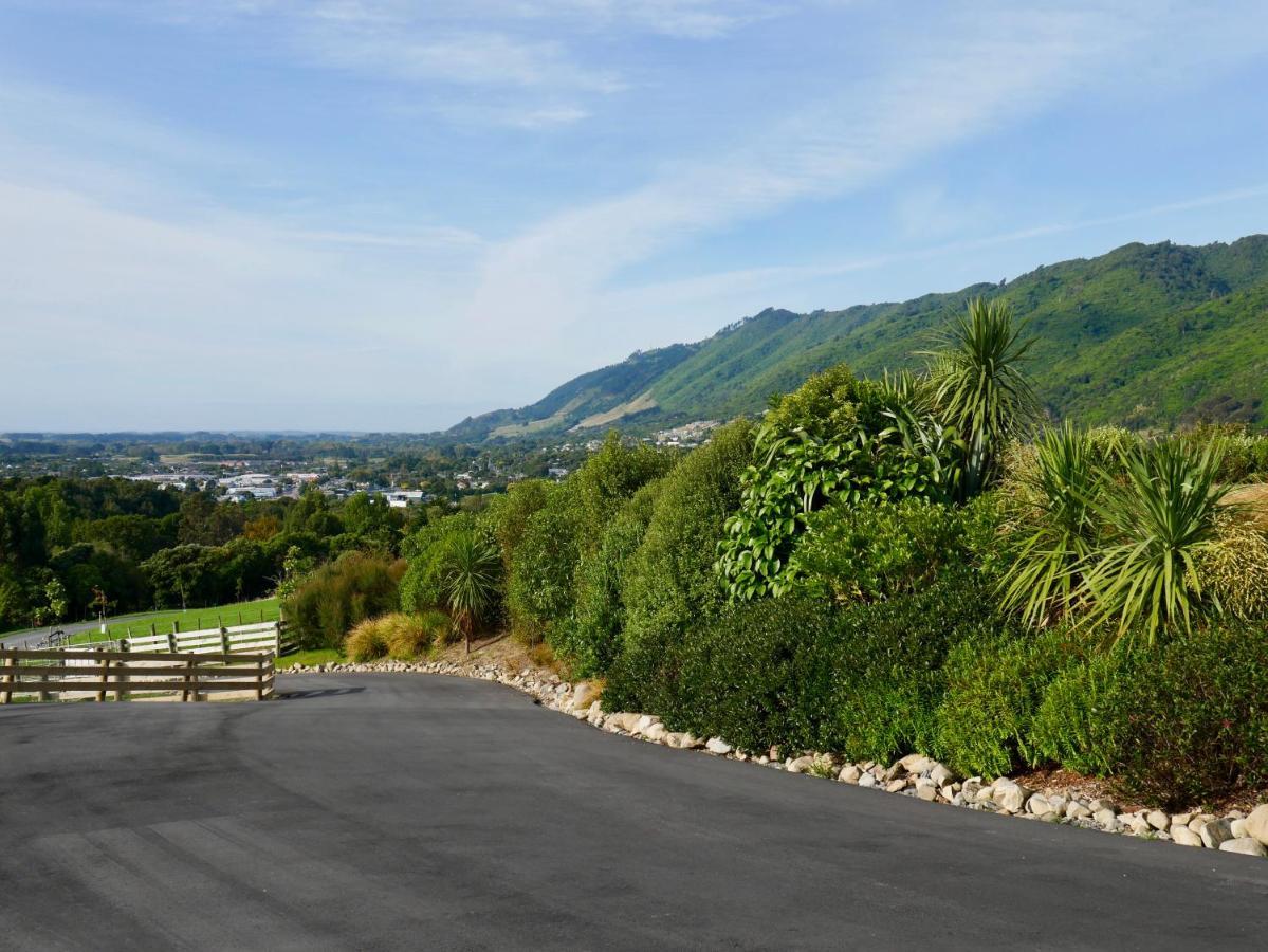 Aston Road Villa Bed & Breakfast Waikanae Extérieur photo