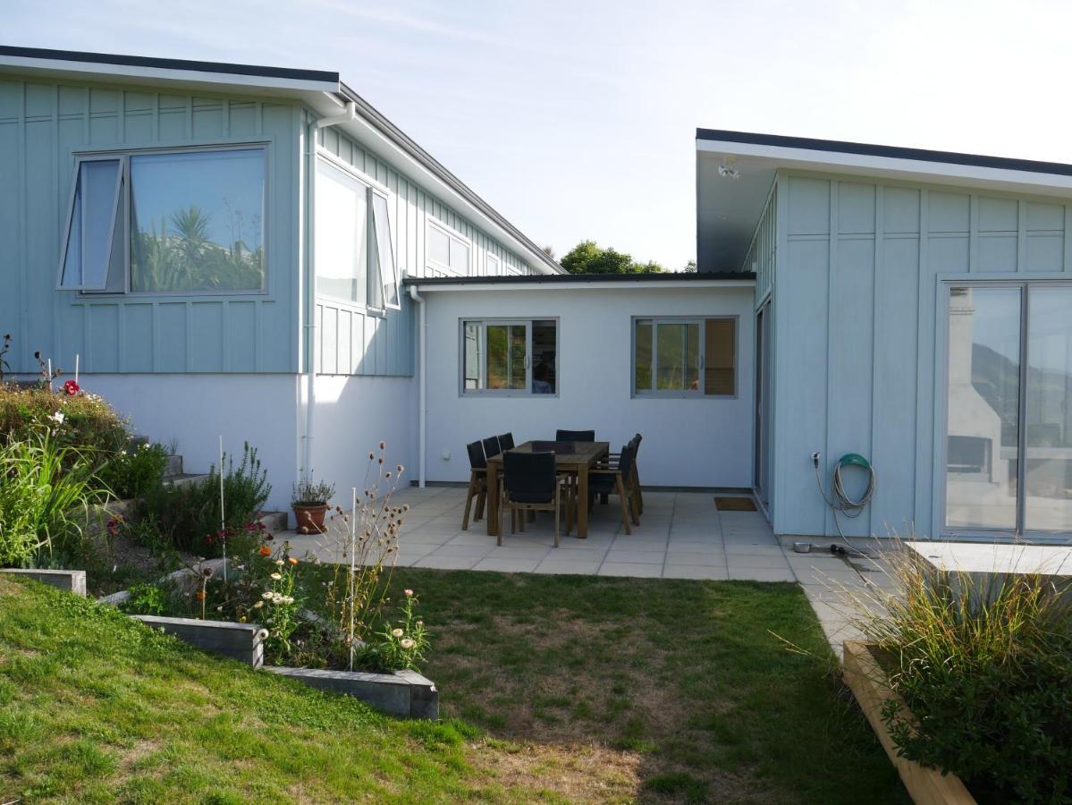 Aston Road Villa Bed & Breakfast Waikanae Extérieur photo
