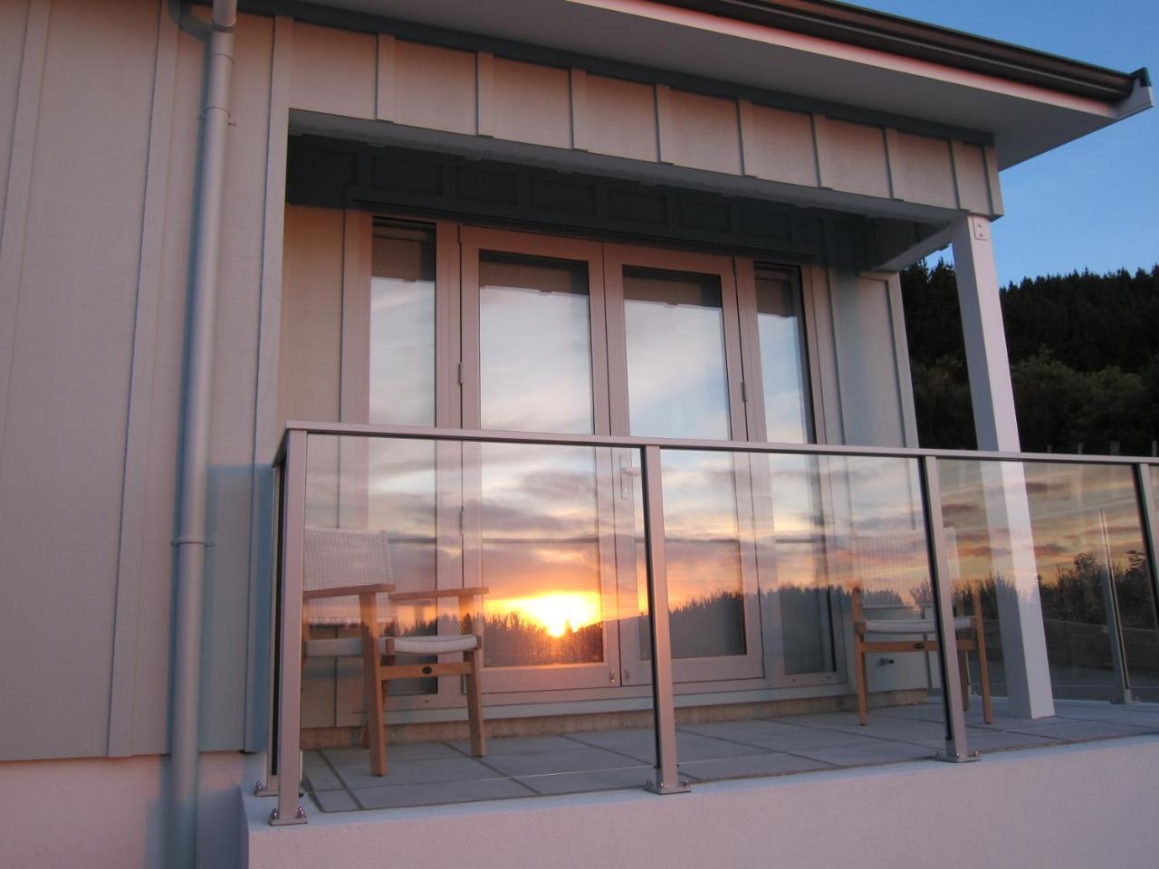 Aston Road Villa Bed & Breakfast Waikanae Extérieur photo